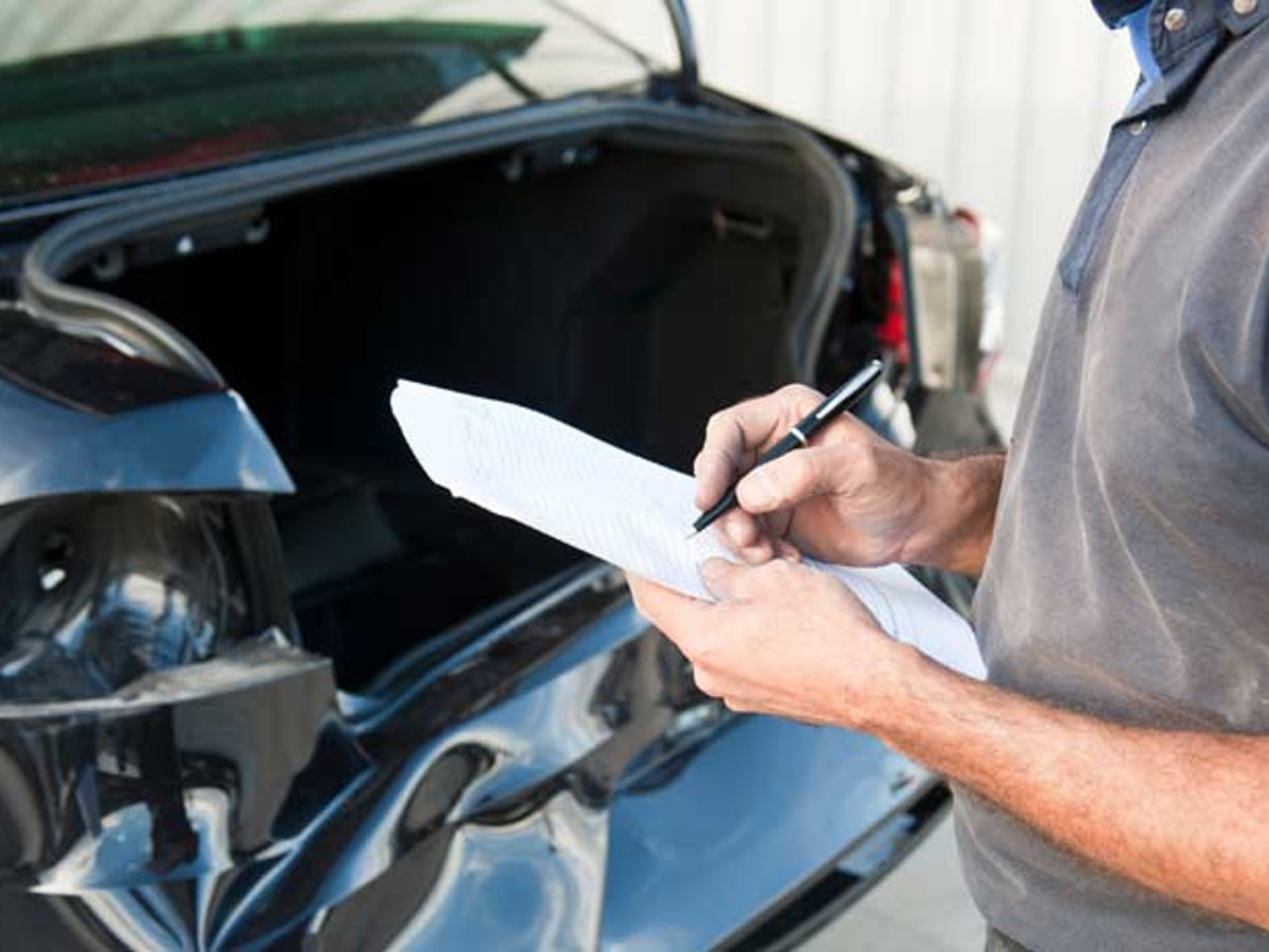 In-person estimate at Earl Scheib of Concord